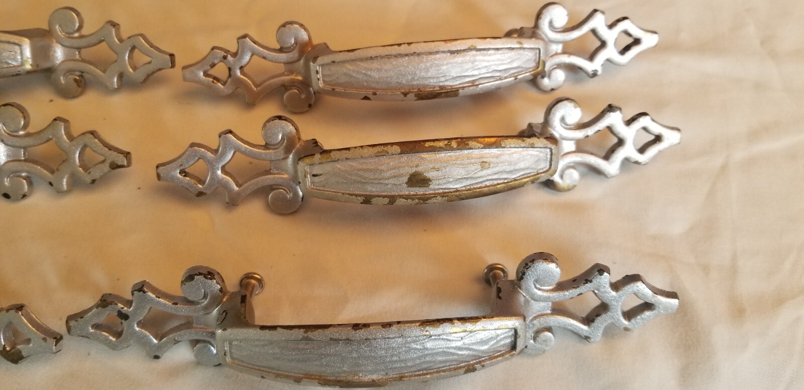 Lot of 6 Elegant Antique Brass Dresser Furniture Cabinet Pull Handles