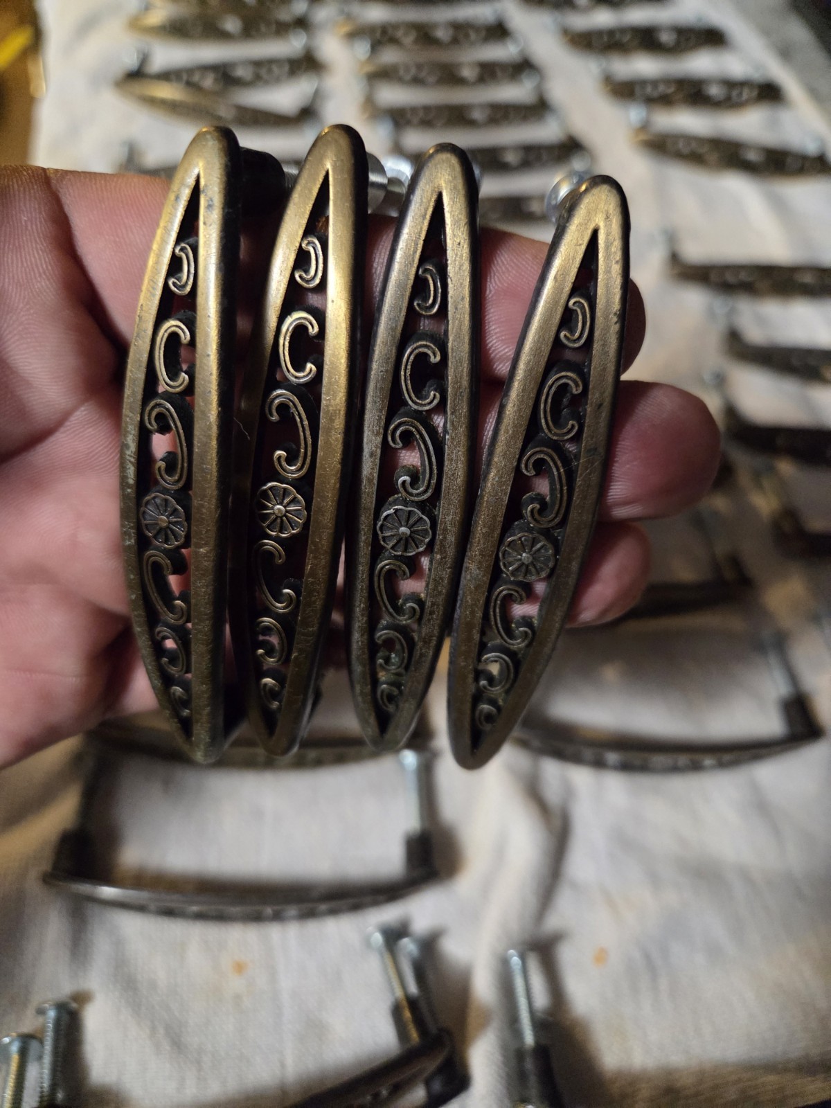 1 Vintage MCM Allison 891 Antique Gold Floral Filigree Pull Handle 3″ OC Japan