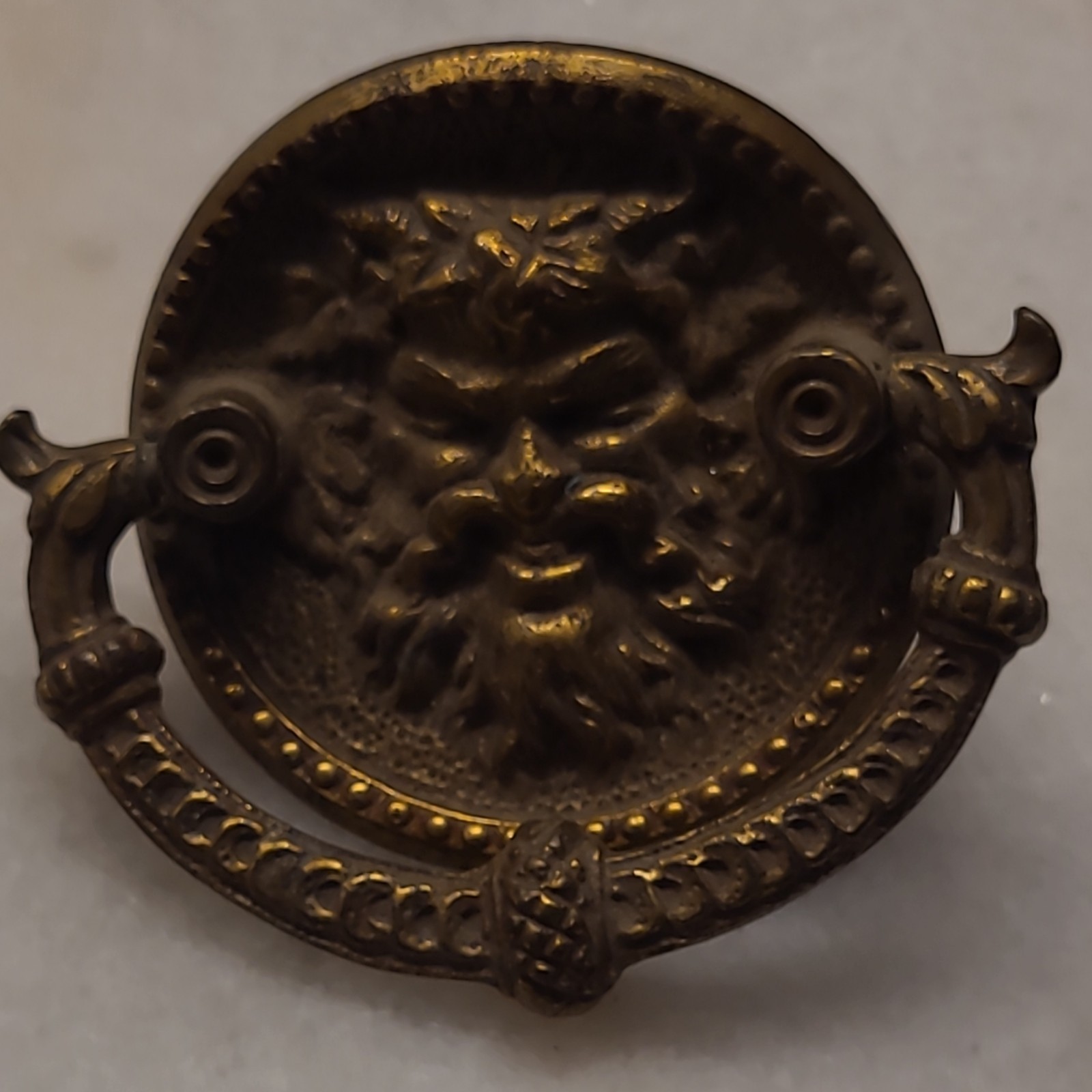 Antique Style Head Face Brass Tone Metal Bail Drawer Pull Door Knocker
