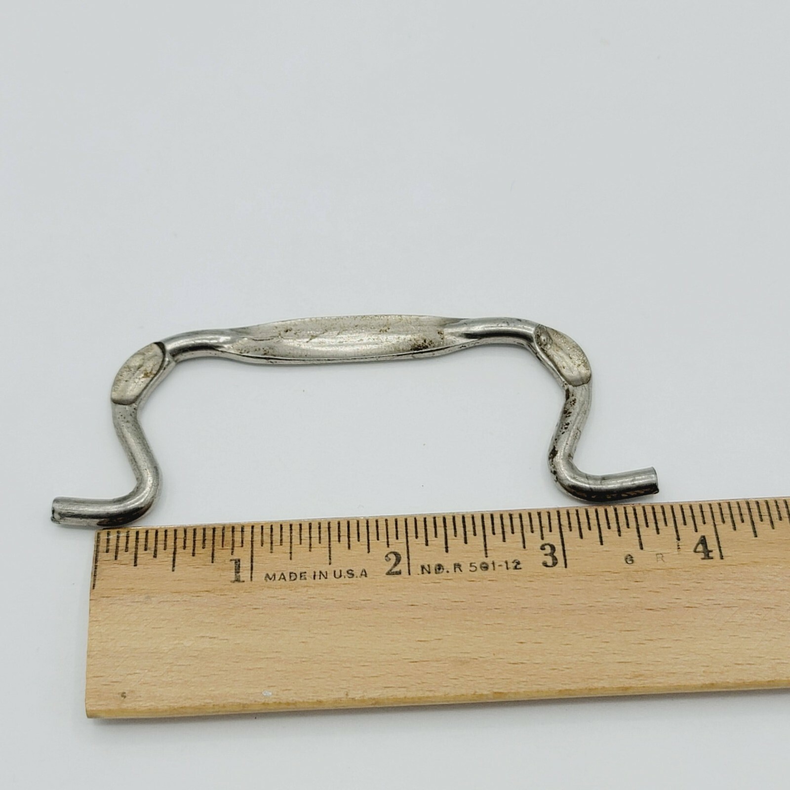 Vintage Single Nickel Ornate Bail Pull for 3.5″ Pull Handle Replacement