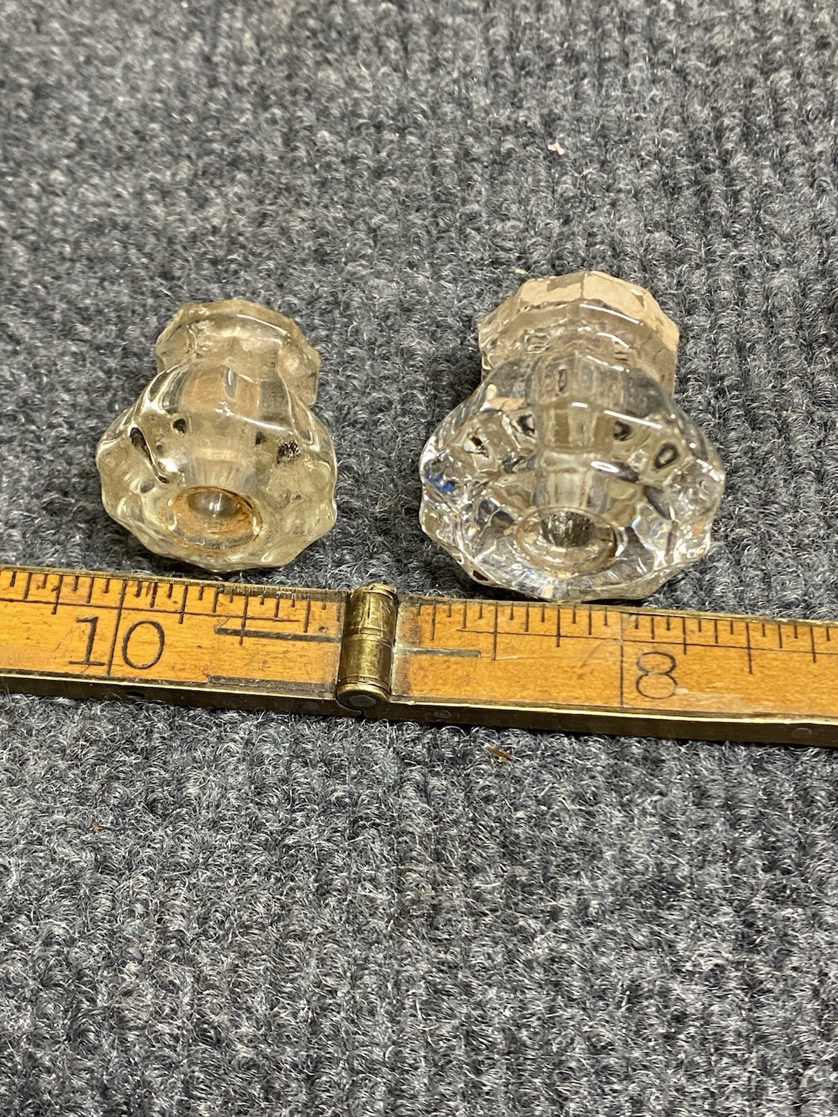 (7) Antique Glass Drawer Pulls Different Sizes And Styles