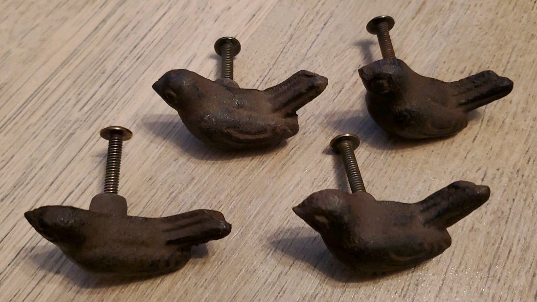 4 CAST IRON BIRD CABINET KNOBS PULLS DRAWER HANDLES RUSTIC Country Farmhouse