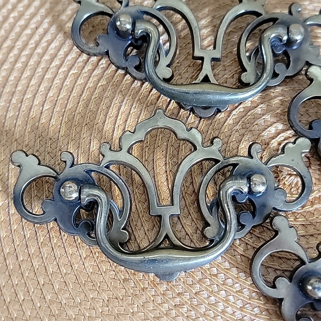 Lot of 4 VTG Brass Metal Drawer Pulls Handles Batwing Keeler Brass Co KBC3 N1935
