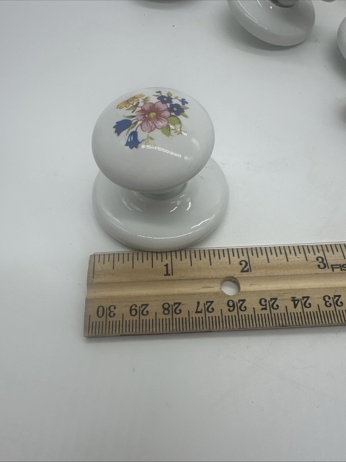 Vtg Ceramic Flower Bouquet Pink Blue Drawer Pulls Backs Cabinet Knobs Set Of 16