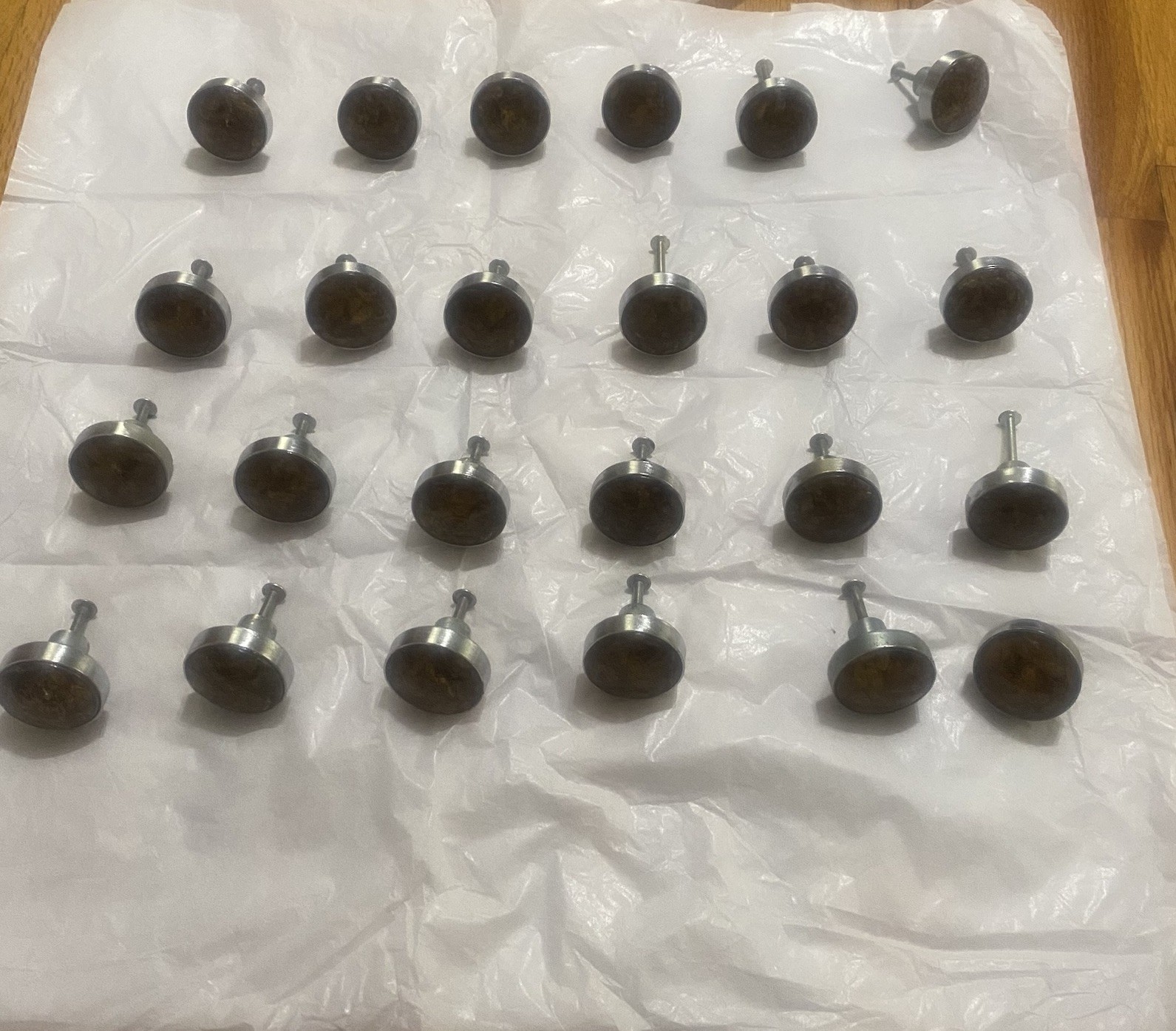 Retro 1970s Amber Resin Cabinet Pulls Hardware with Screws – Lot of 24″