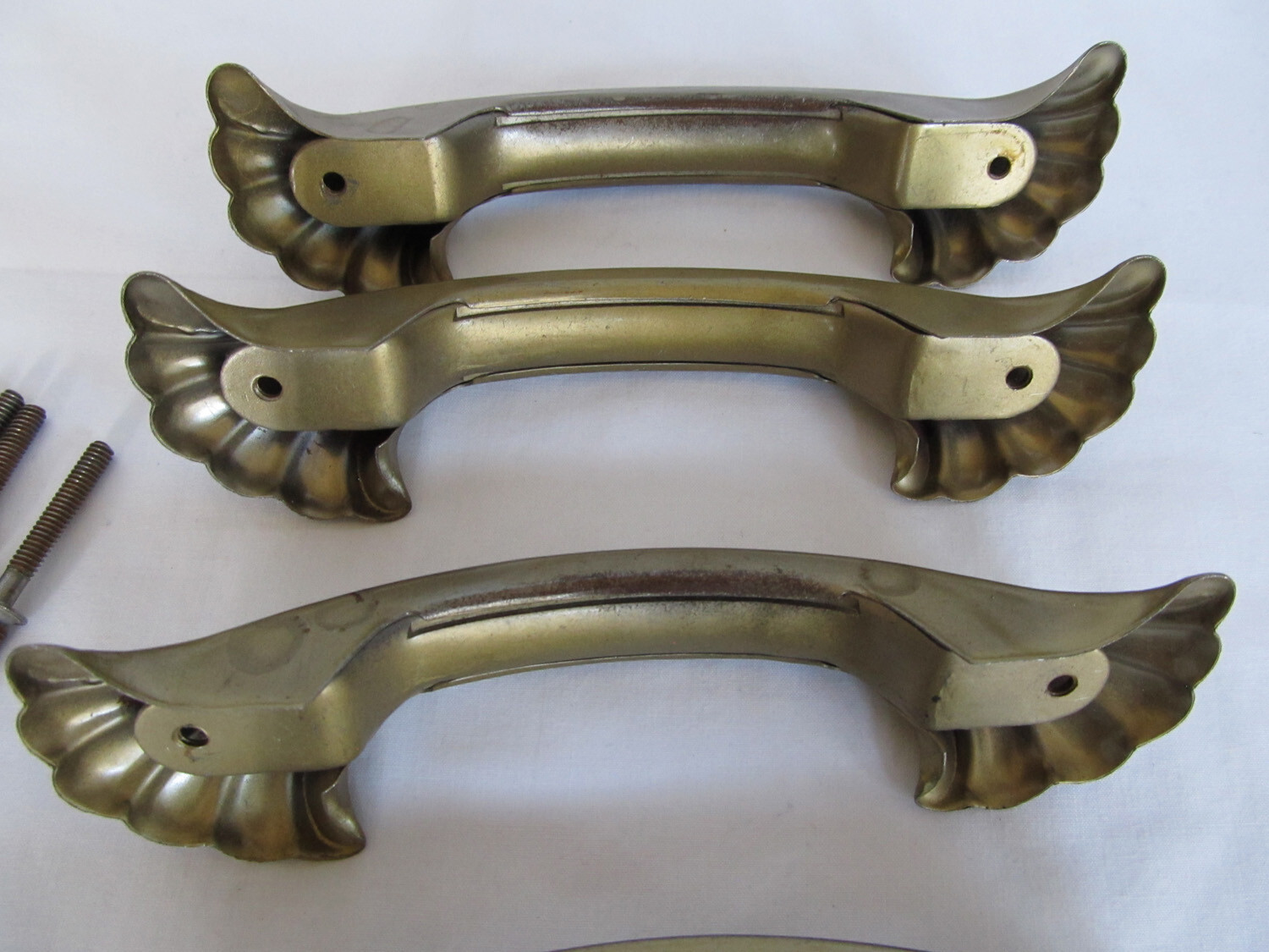 4 Vintage Art Deco Waterfall Metal Drawer Handles Pulls 5 5/8″ 4 1/4″ on center