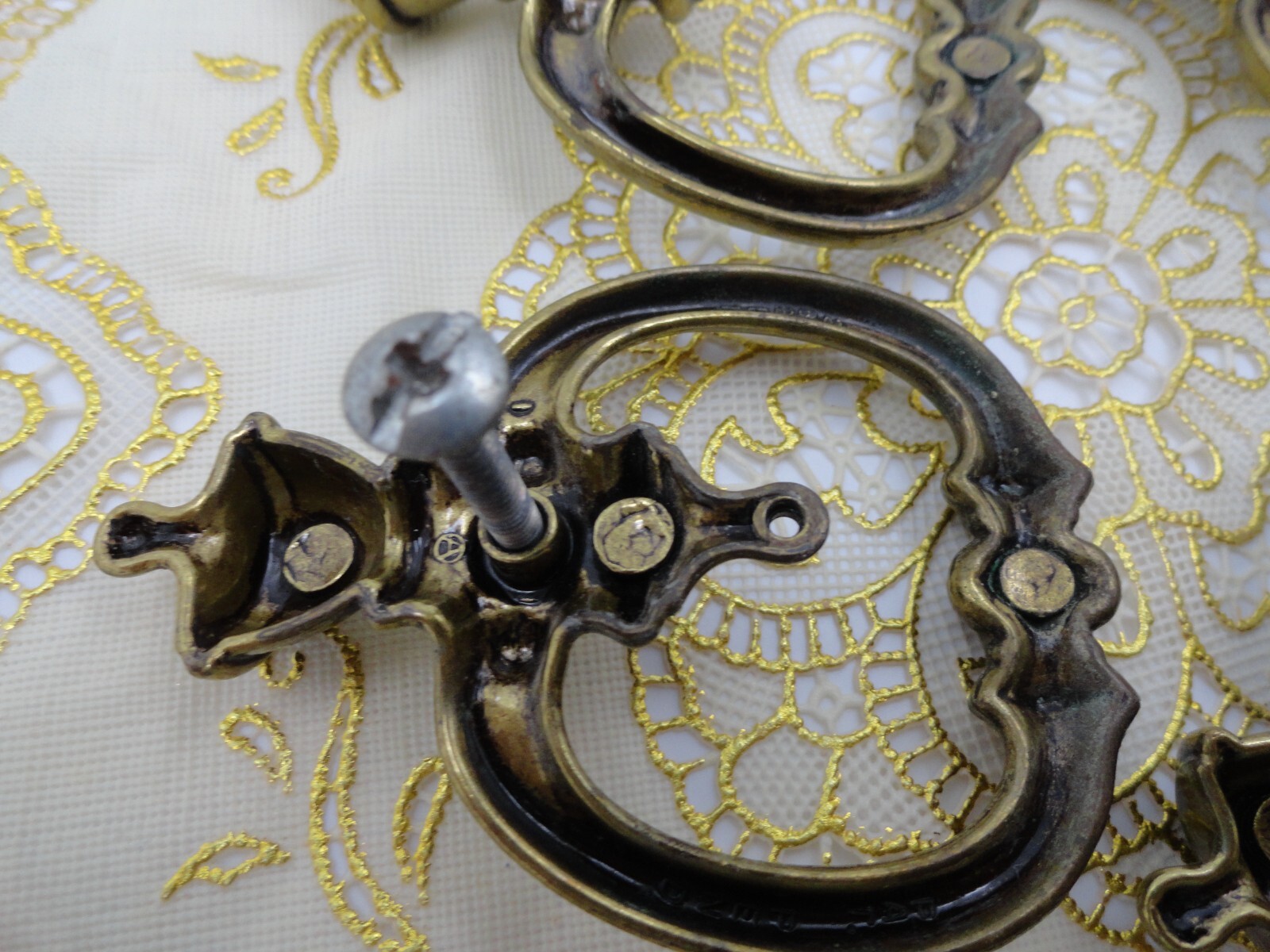 Antique Amerock Brass Drawer pulls 3 1/2″ #282-1 With Screws Set of 5