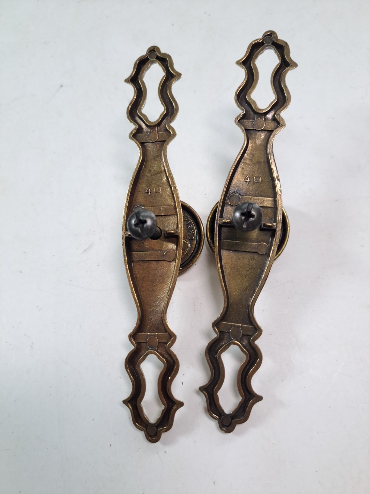 Set Of 2 Vintage Brass DRAWER PULL Knobs With Back Plates Canada Beige Center