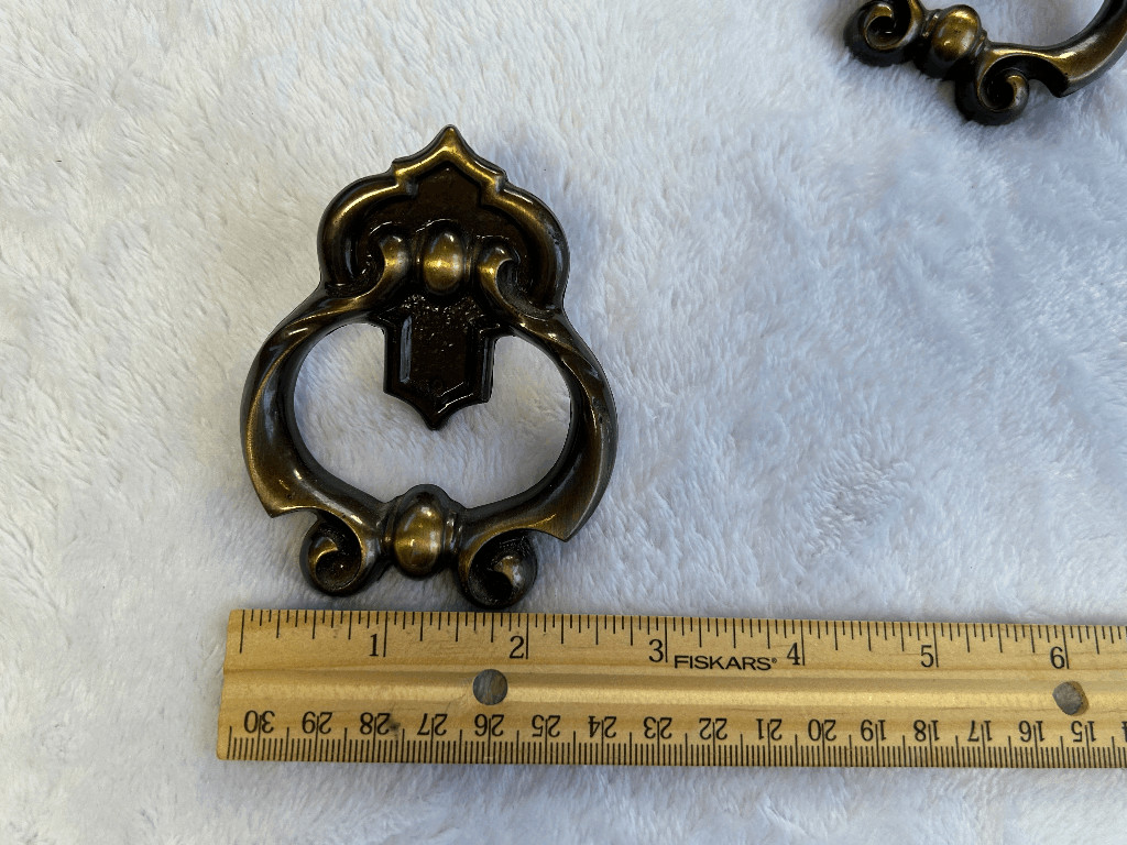 Vintage Brass Amerock Drawer Pulls/Knobs, Set of Six, Antique Dark Brass 3 3/8″