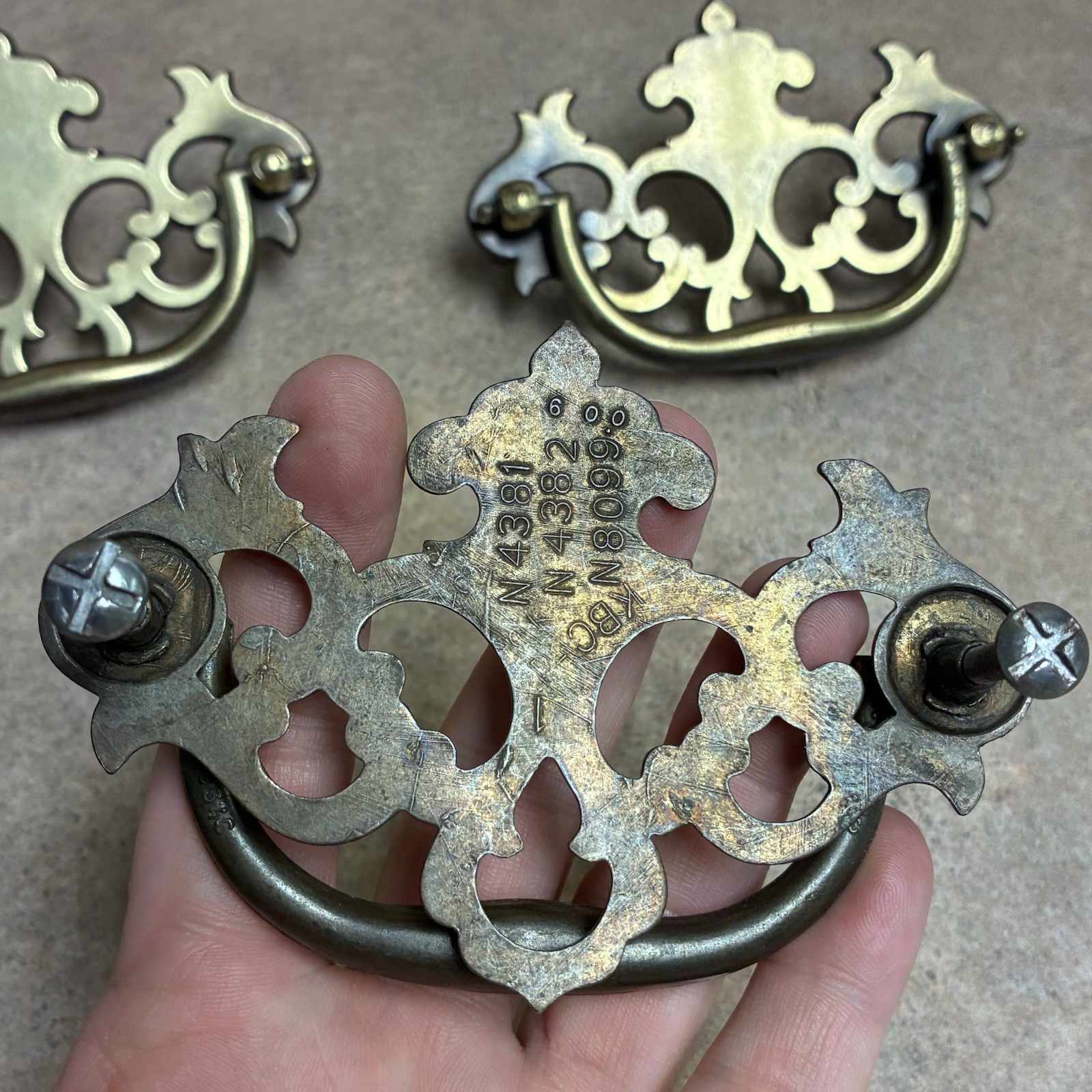 Vtg Set Of 5 KBC Keeler Brass Co Chippendale Drawer Pulls Model 600