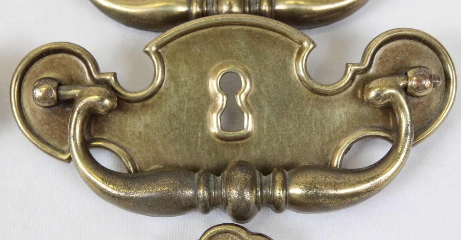 Lot Of 7 +1 Keeler Brass Co KBC Drawer Handles Pulls Chippendale Batwing Keyhole