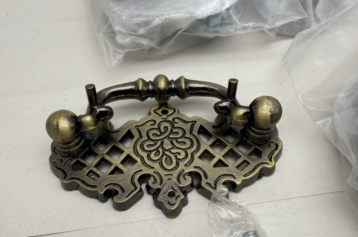 Bronze Cabinet Pulls, Zinc Alloy Ornamental Handles w/Floral Cutout Design 15pcs