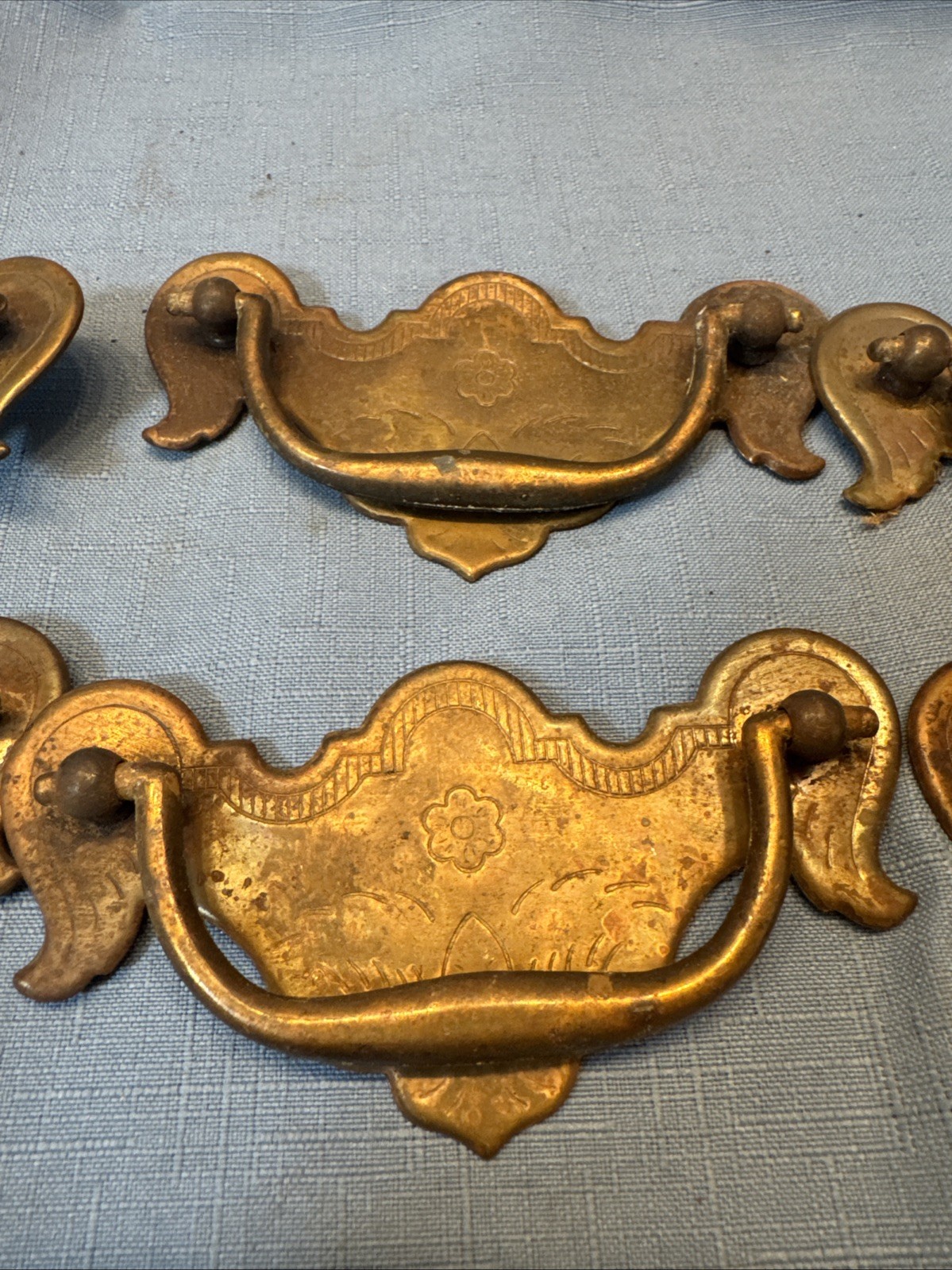 Brass Drawer Pull Chippendale Batwing Drop Pull Flowers Vtg 4.5″