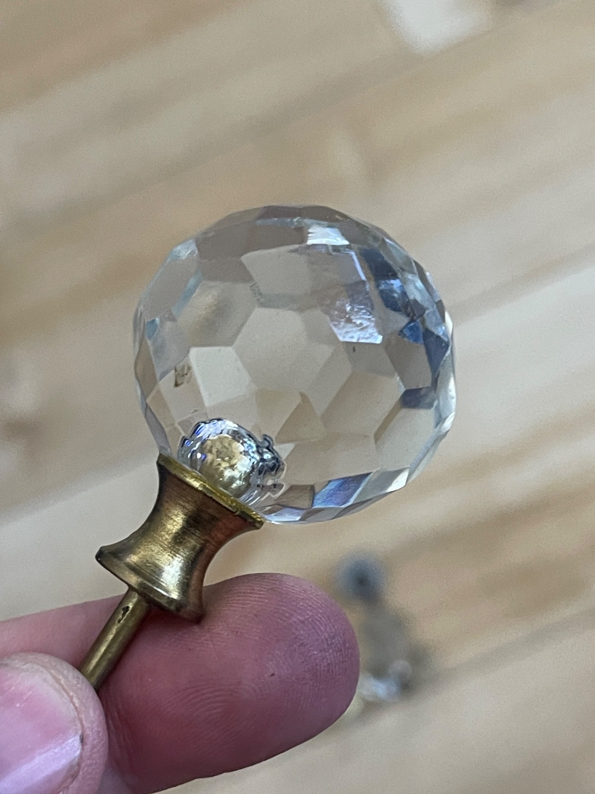 Vintage Lot Of 8 Cabinet Drawer Pulls Ball Cut Glass -brass