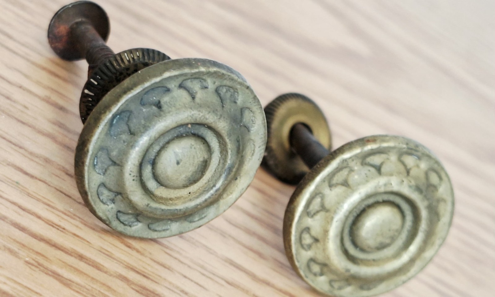 Antique Brass Aesthetic Movement Furniture Knobs Pulls Ornate 1″ Small Set Of 2