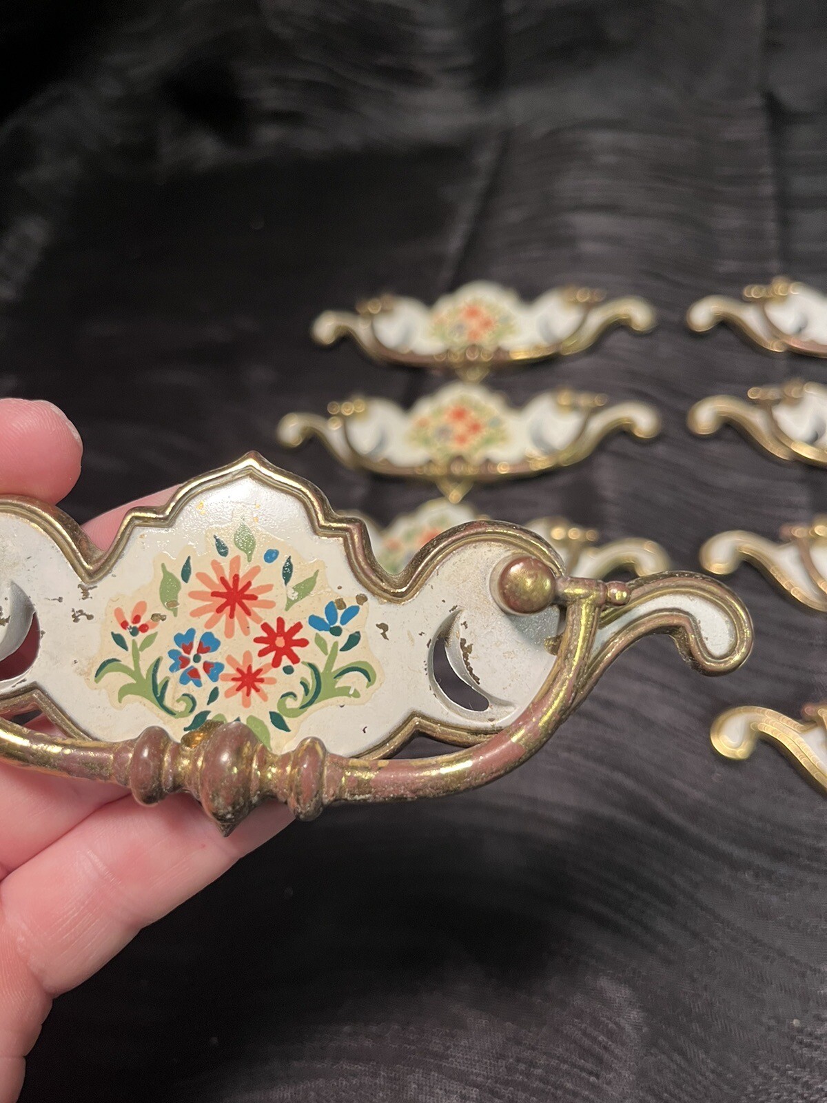 8pc Vintage Brass Drop Bale Dresser Cabinet Drawer Pulls White Floral Design