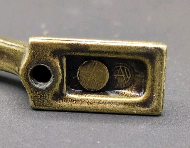 Vtg Brass Amerock Drawer Pulls 1302-1 Salvaged 5″ Long 3″ Between Holes Set of 6
