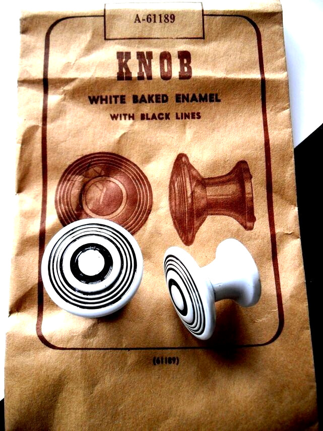 One Vintage Nos White Enamel Metal Drawer/Cabinet Knob Black Concentric Circles