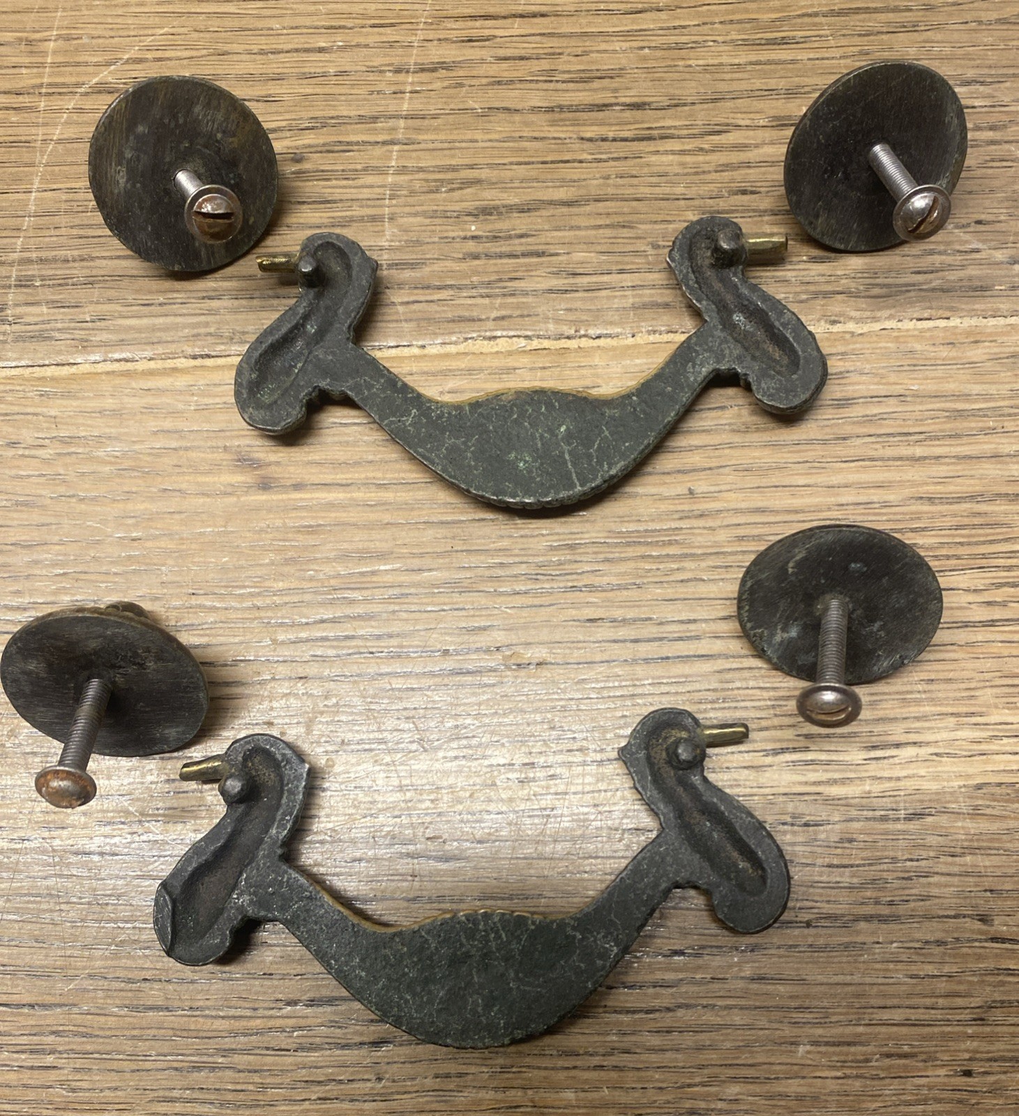 6 VTG Brass Ornate Victorian Brass Bail Drawer Handles & 5 Matching Round Knobs