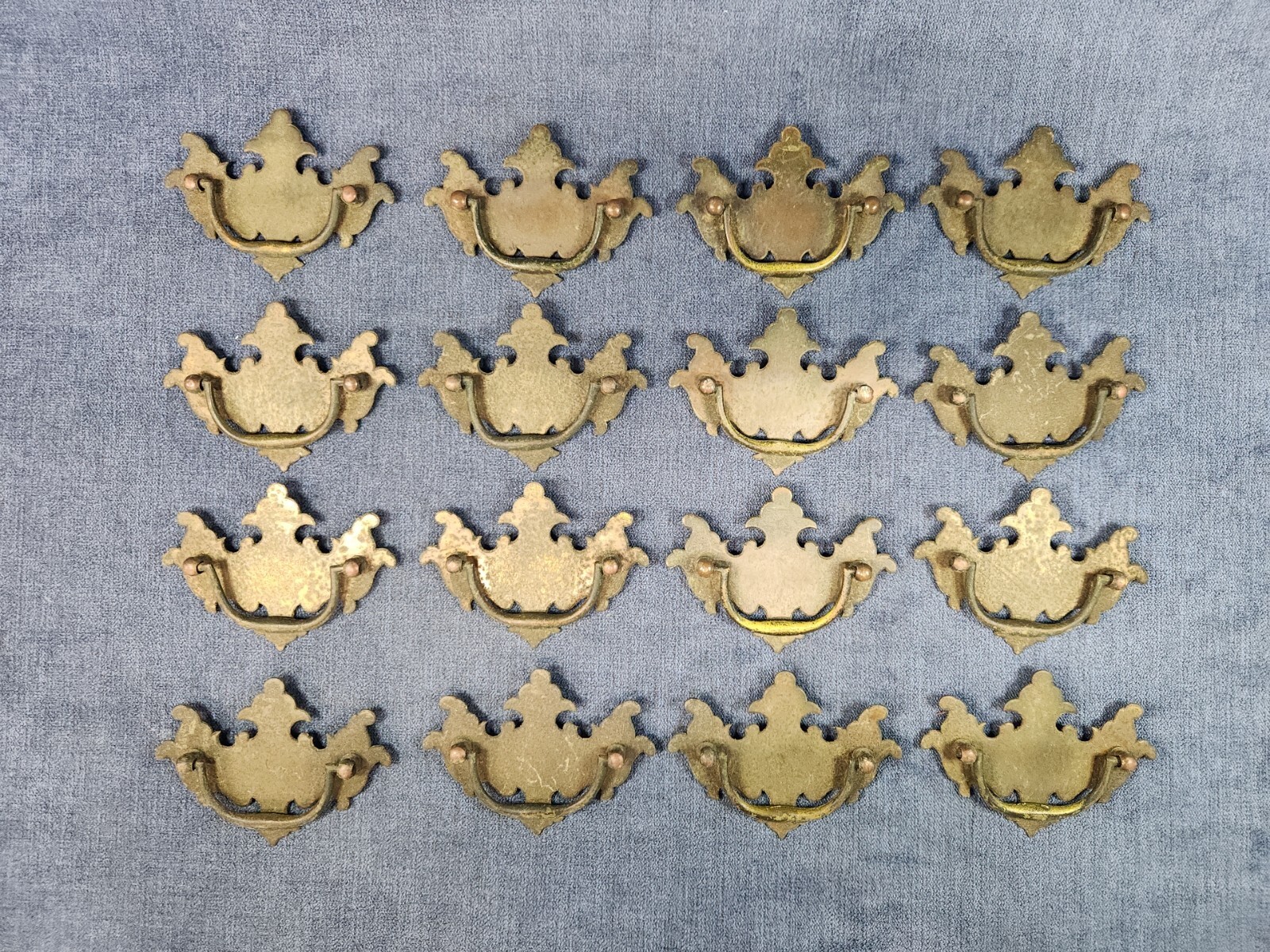 Vintage Chippendale Batwing Handle Set Brass Draw Pulls Set of 16 mABN