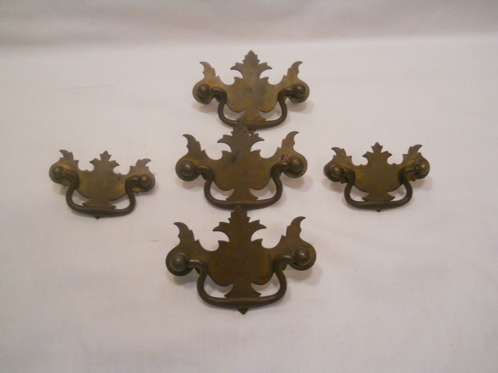 5 Vintage Ornate Brass color Drawer Floral Cabinet Pulls 3 large 2 small