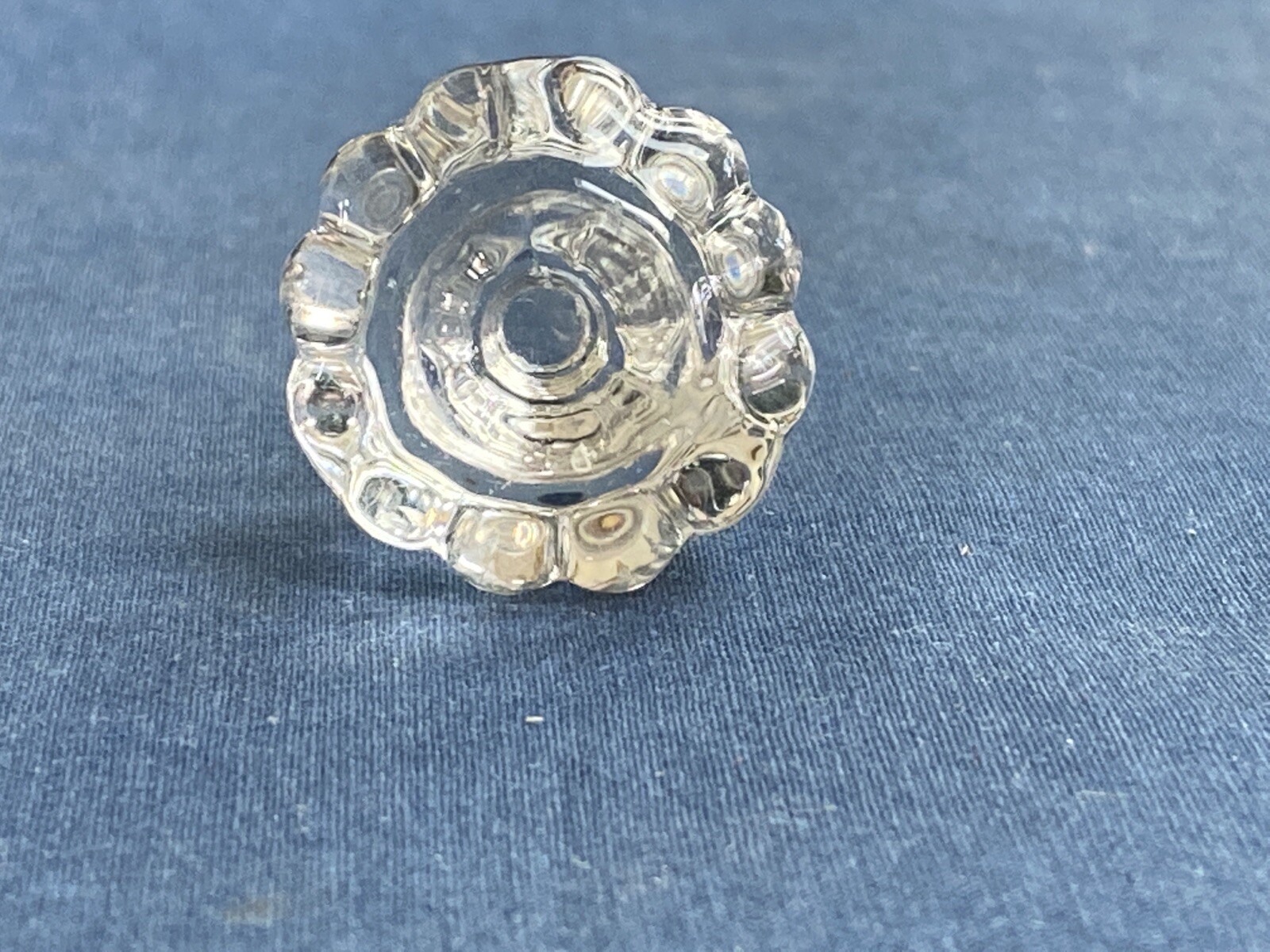 Antique Clear Glass Round Scalloped Drawer Pull Knob 1″ with Glass Screw