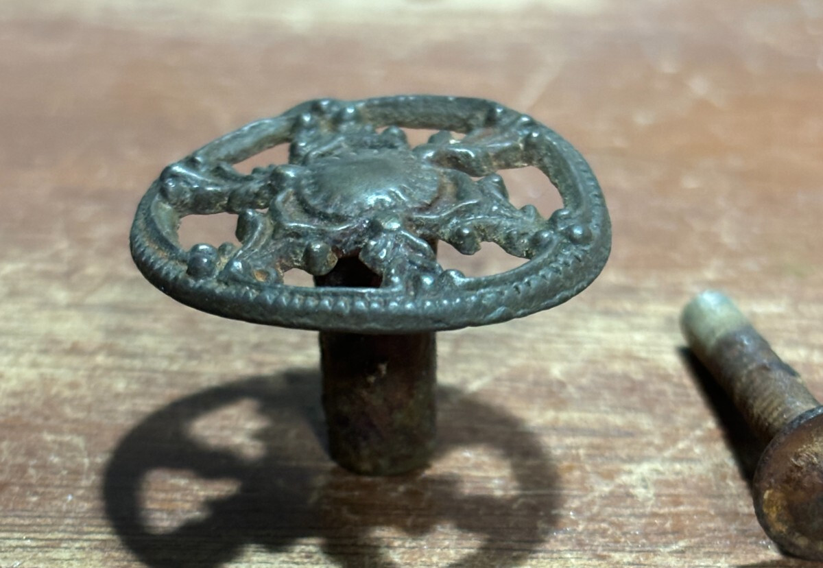 Vintage Antique Ornate Round Cabinet Knob Drawer Pull 1 1/4 inch
