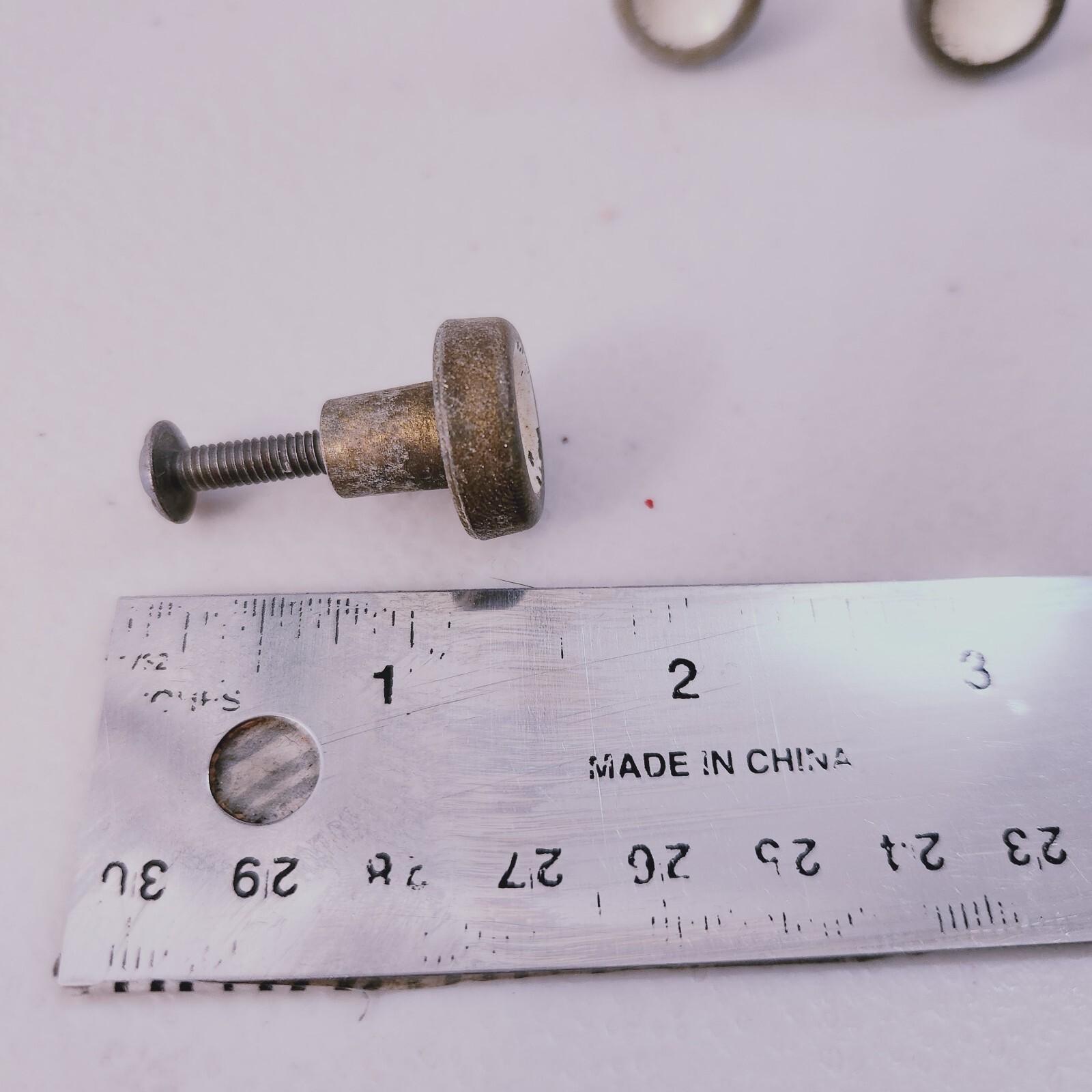 Vtg Salvaged Reclaimed Pulls Handles Dressers Metal Brass Mixed Hardware Lot