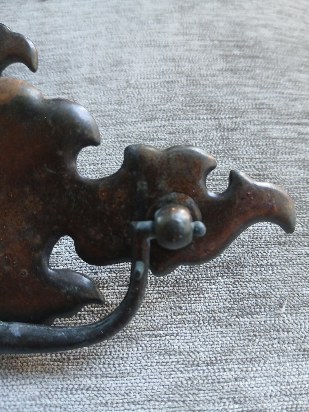 Set of 2 Batwing drawer pulls handel hardware with screws holes are 3″ on center