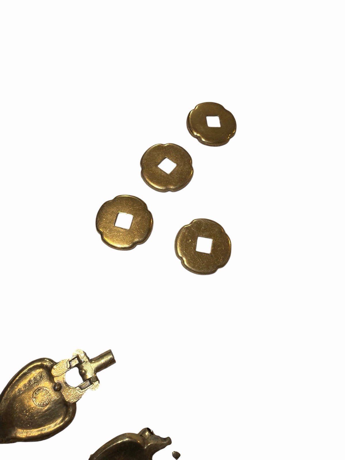 4 Total Vintage Brass Drawer Pulls 2 Piece Pendant Hardware Keeler Brass Co 7653