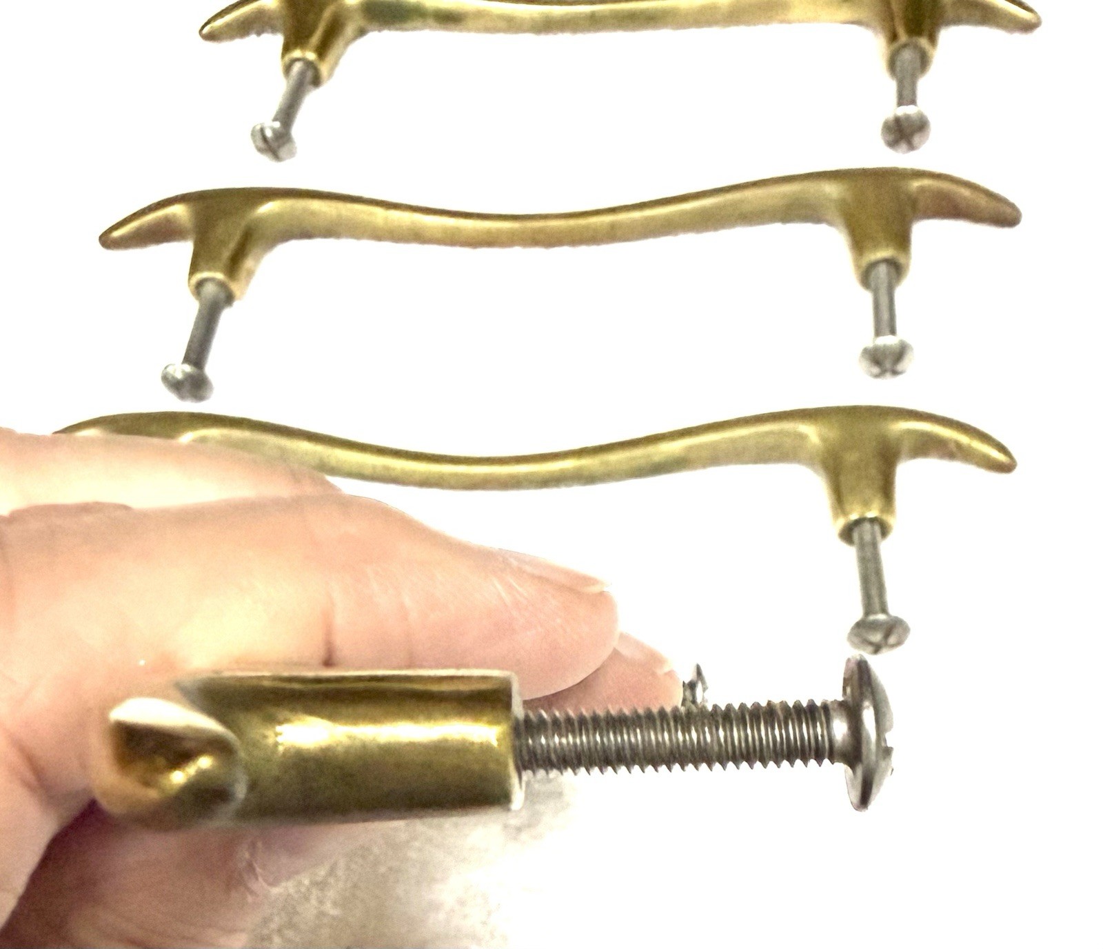 SET OF 8 MID CENTURY DRAWER PULLS HANDLES BRASS DREXEL (?) DRESSER MID-CENTURY