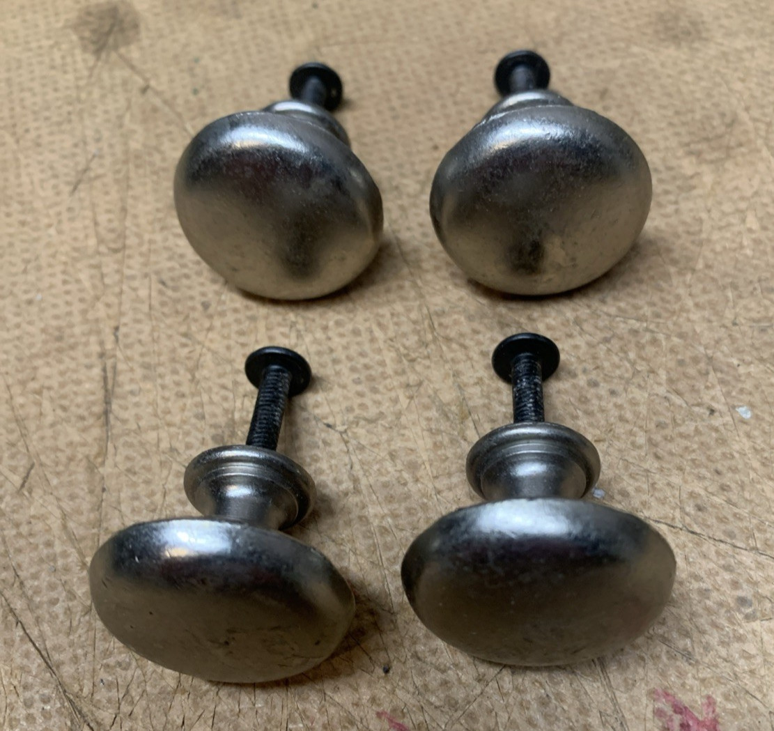 4 Brushed Nickel Pull Knobs 1″ Round Silver Metal Drawer Cabinet Hardware Canada