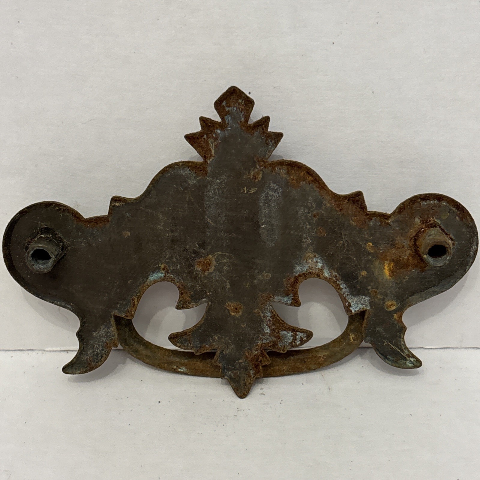 Vintage Chippendale Batwing Drawer Pull 3″ Screw Centers 3.5″ Handle Brass