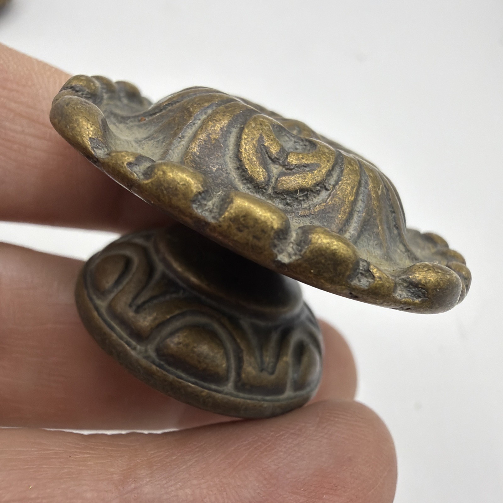Flower Motif Plated Zinc Alloy? French Style Drawer Pull Picture Hook E104-1 2oz