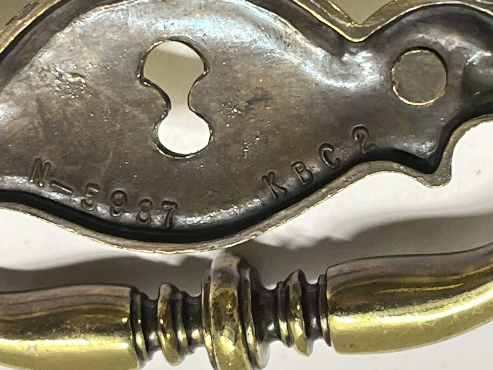Vtg.NOS Heavy Brass Plated Chippendale Style W/Keyhole Center Drop Bail Pull