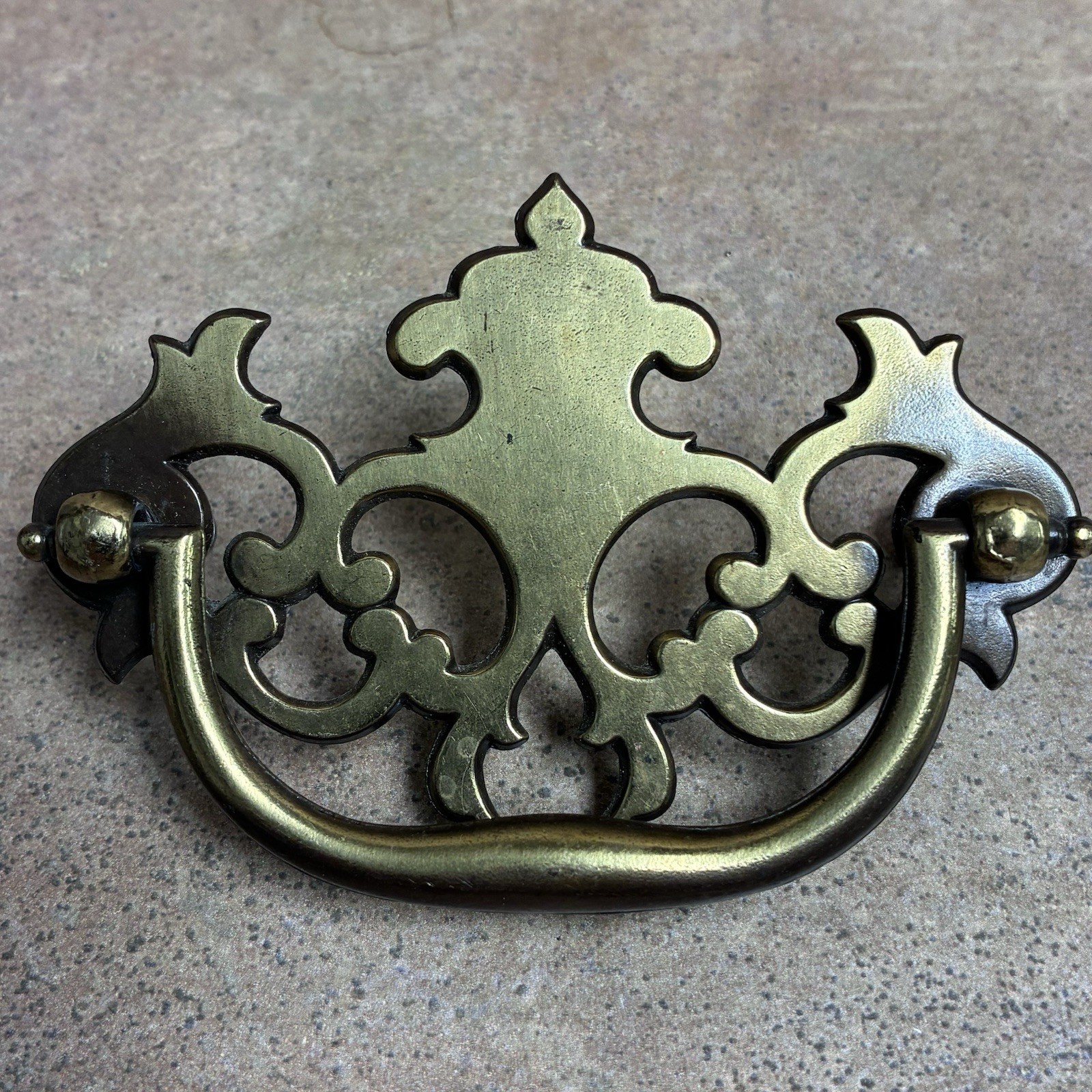 Vtg Set Of 5 KBC Keeler Brass Co Chippendale Drawer Pulls Model 600