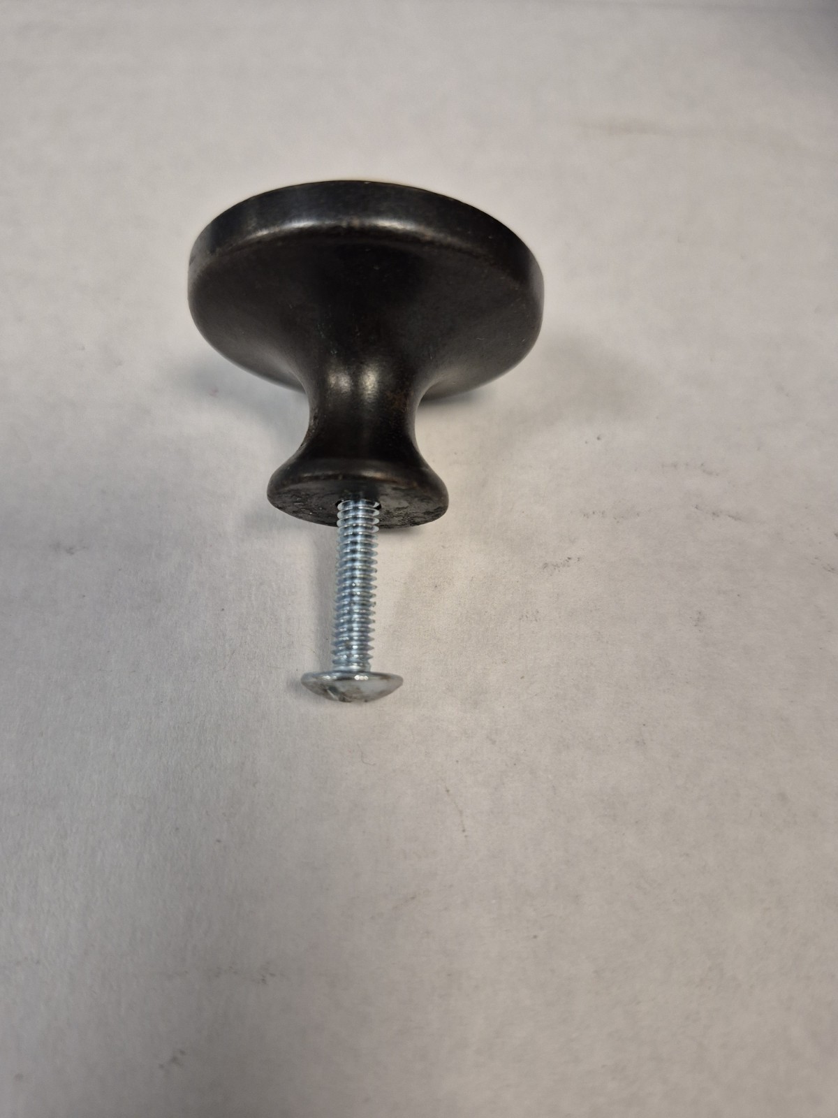Set of 28 Cream/Tan Enamel Drawer Knobs Pulls