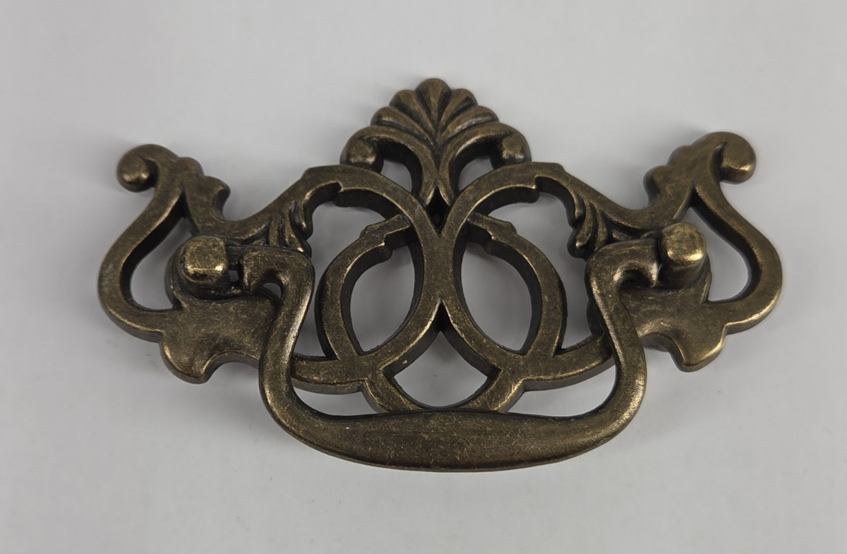 Vintage Lot of 2 Chippendale Pierced Batwing Drawer Pull Handles Brass Pulls