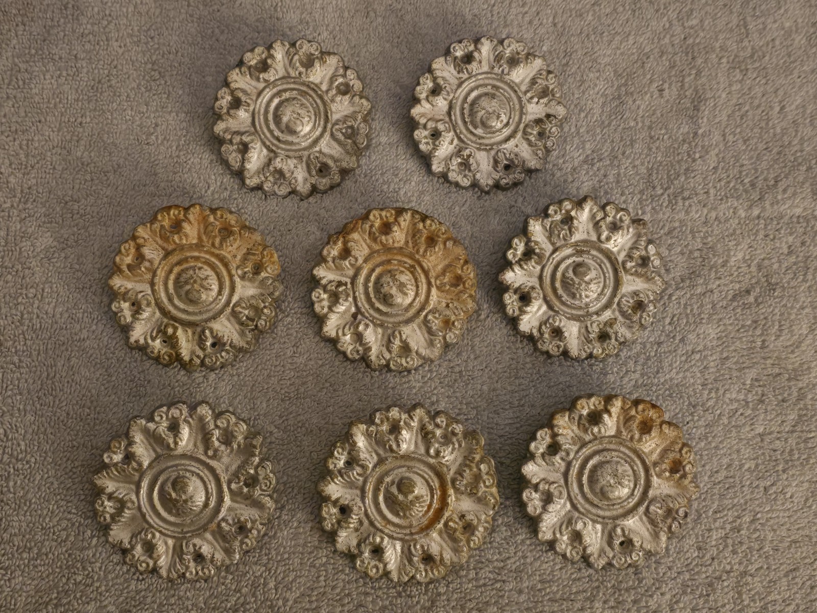 Vintage Metal MCM Round Ornate Victorian Door Drawer Pulls~Set 8