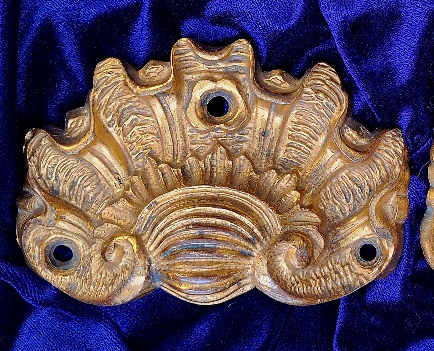 Gold Gilt Bronze Drawer Cupboard Pulls Clam Shell Antique French Quality Cast