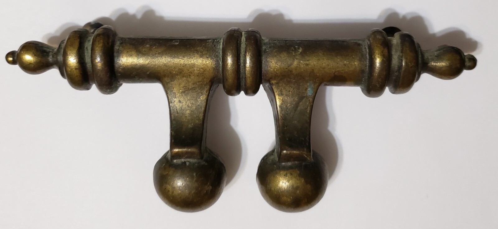 8 VTG Belwith Spindle Brass Drawer Pulls w/ Finger Cups 4″ Post Mounts 6″Long