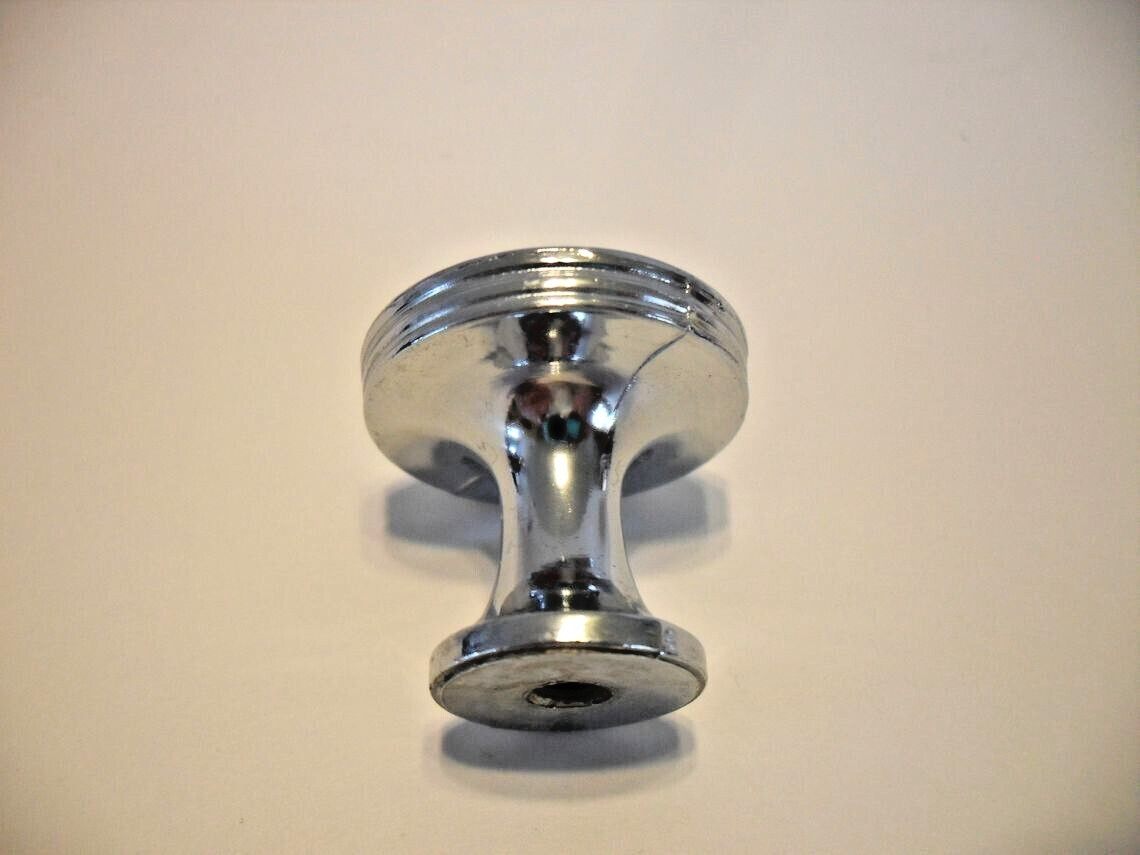 Vintage Nos Chrome Drawer Knobs 1-1/16″ Cabinet Door Pull Stanley #4493
