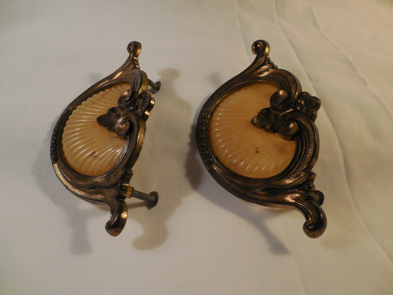 Antique Keeler waterfall dresser handles pulls bakelite shell design 2pc (IN4)