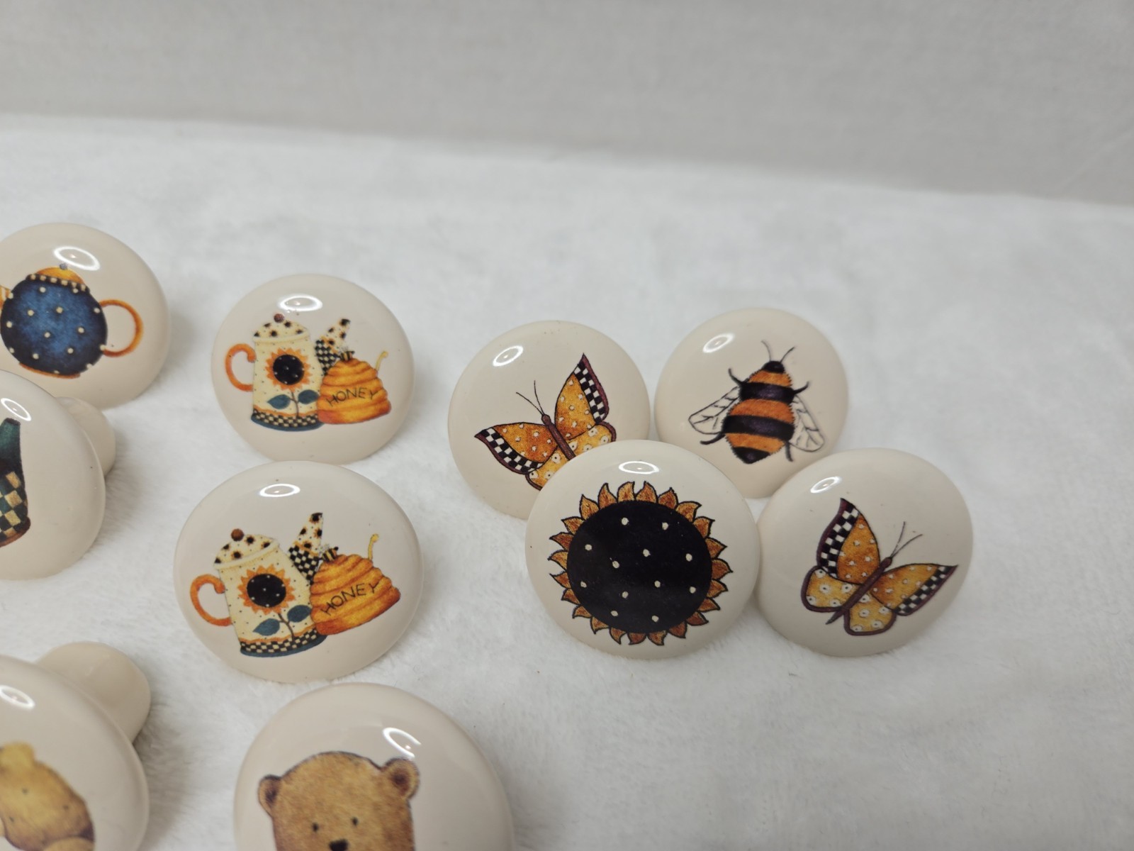 Set 18 Vintage 1 1/2″ Round Porcelain Drawer Pull Knobs, bears, bee, kettle