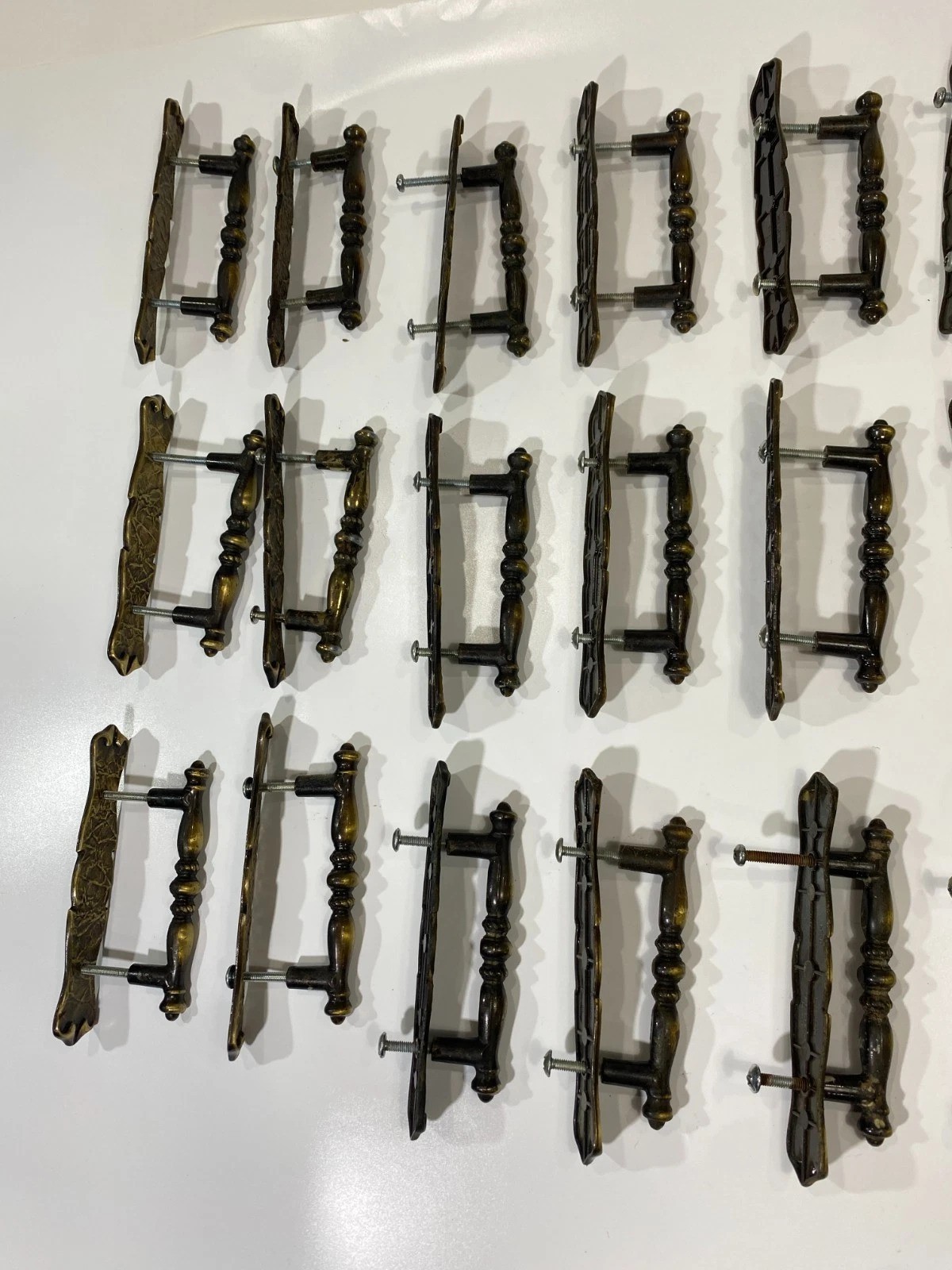 Vintage Victorian Style Cabinet Drawer Pull Handle Lot of 42 Bronze Gold Tone…