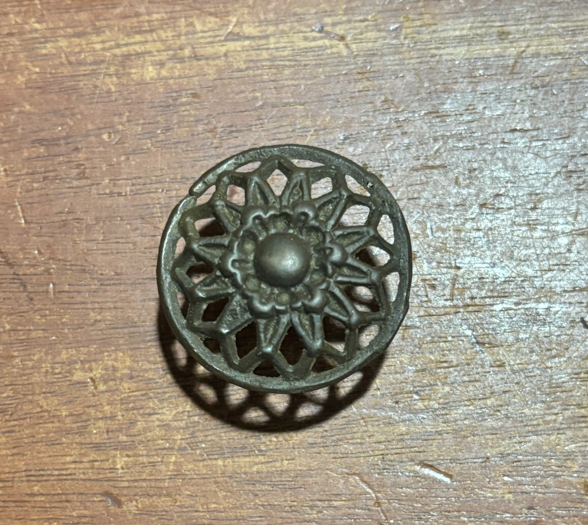 Vintage Antique Ornate Round Cabinet Knob Drawer Pull 1 1/4 inch