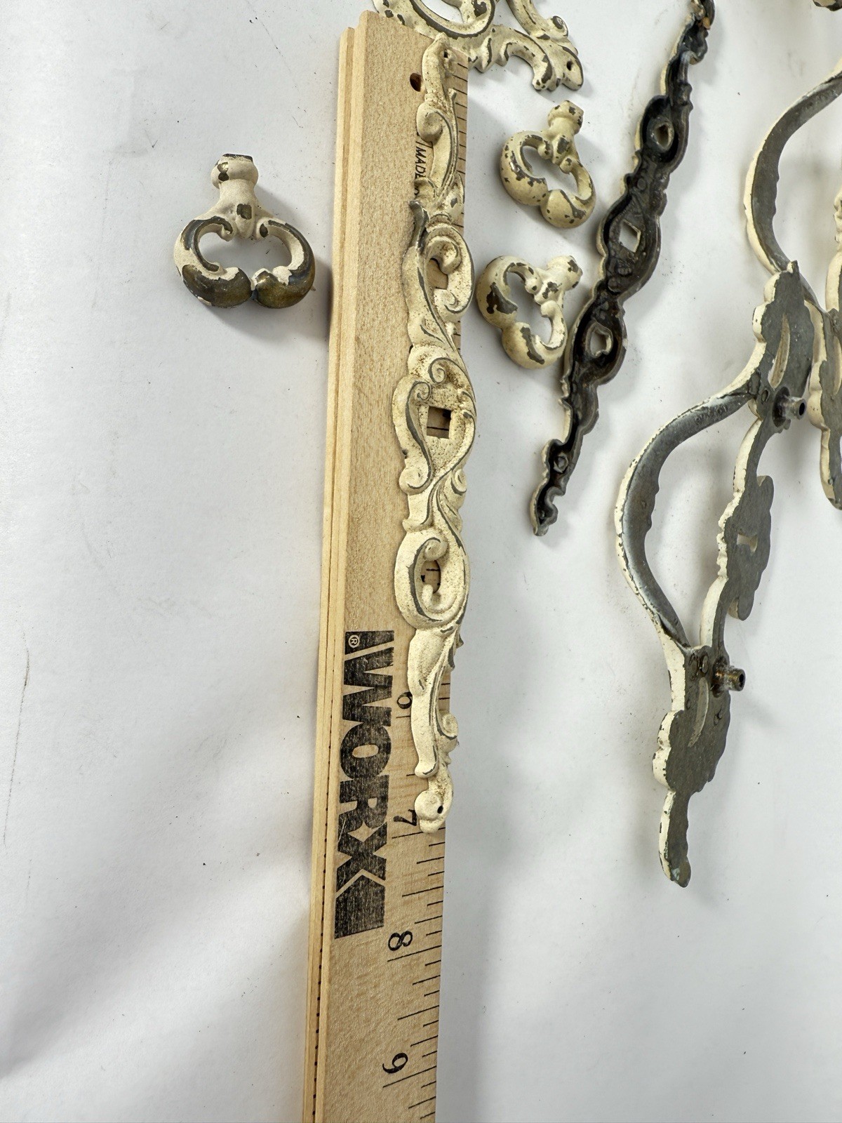 11 Pc VTG Drexel Heritage French Provincial Ornamental Drawer Knobs Pulls Accent
