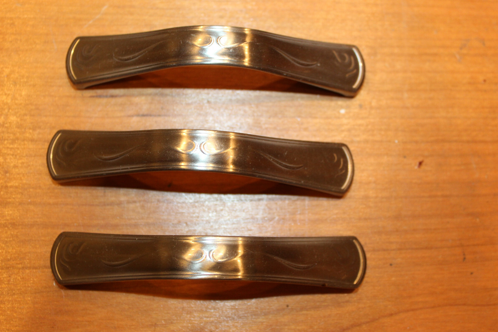 Lot of 3 NOS Brushed Aluminum Modern Drawer Pulls N-2