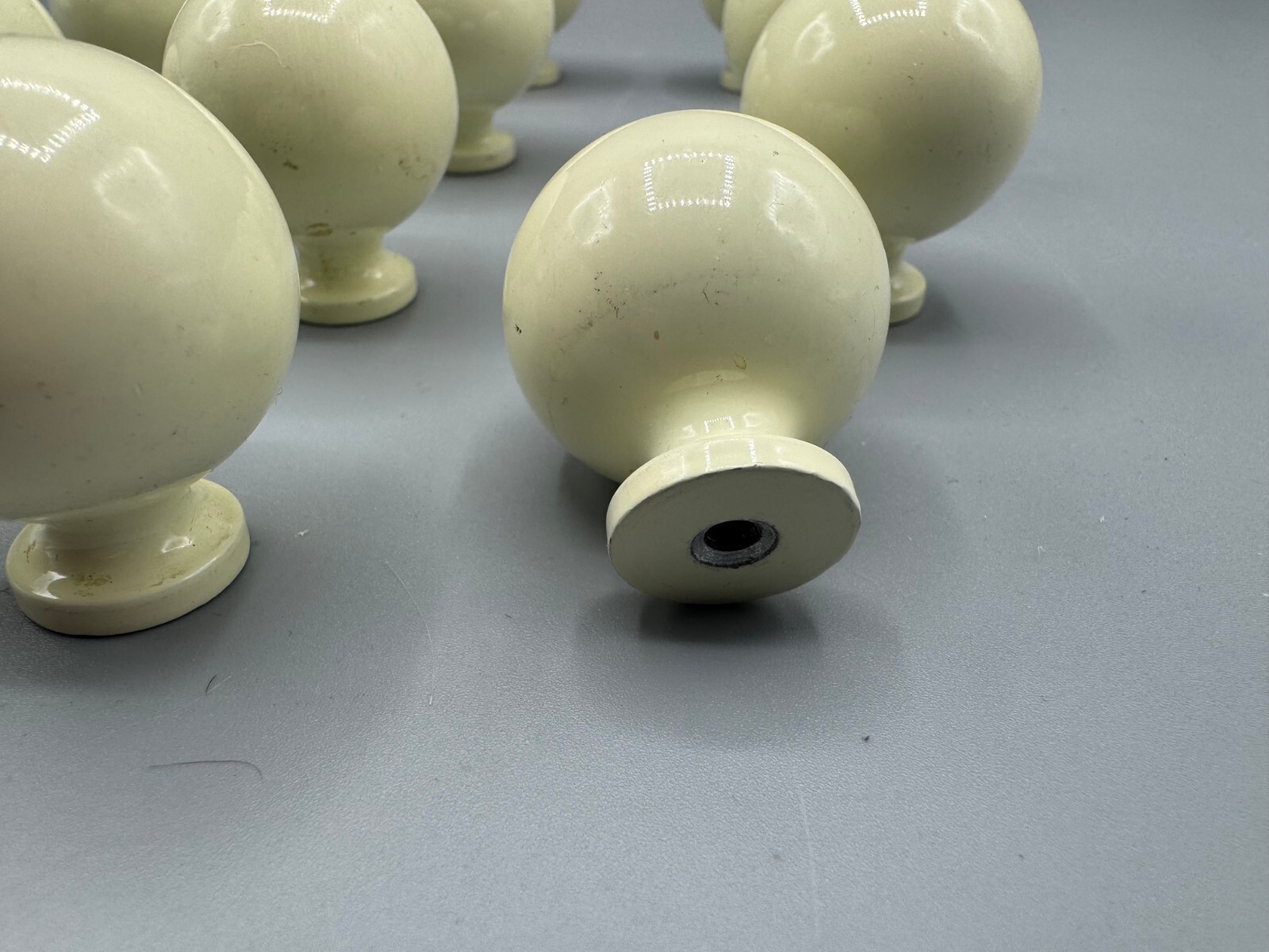 PAINTED ALUMINUM DREXEL DECLARATION STYLE: 37 KNOBS