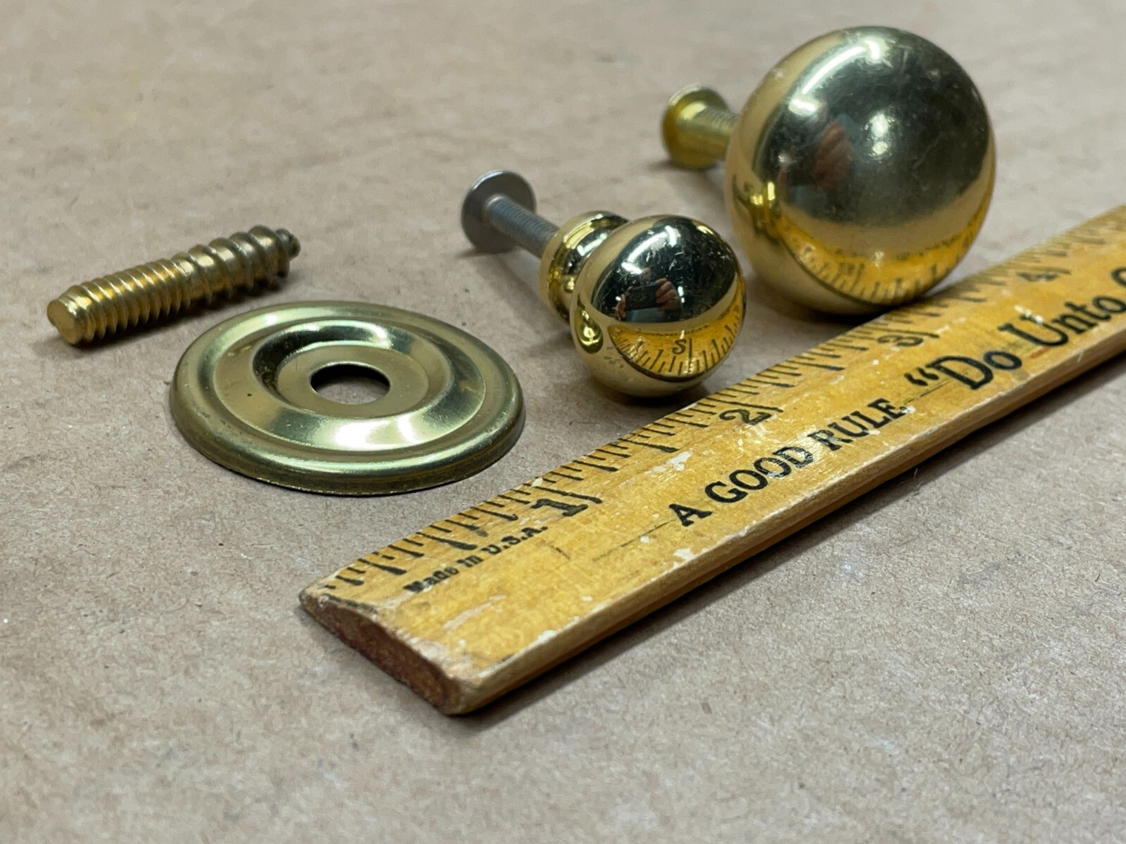 Vintage Anglo American Solid Brass Dresser Desk Knobs Pull 3/4″ Set of 2